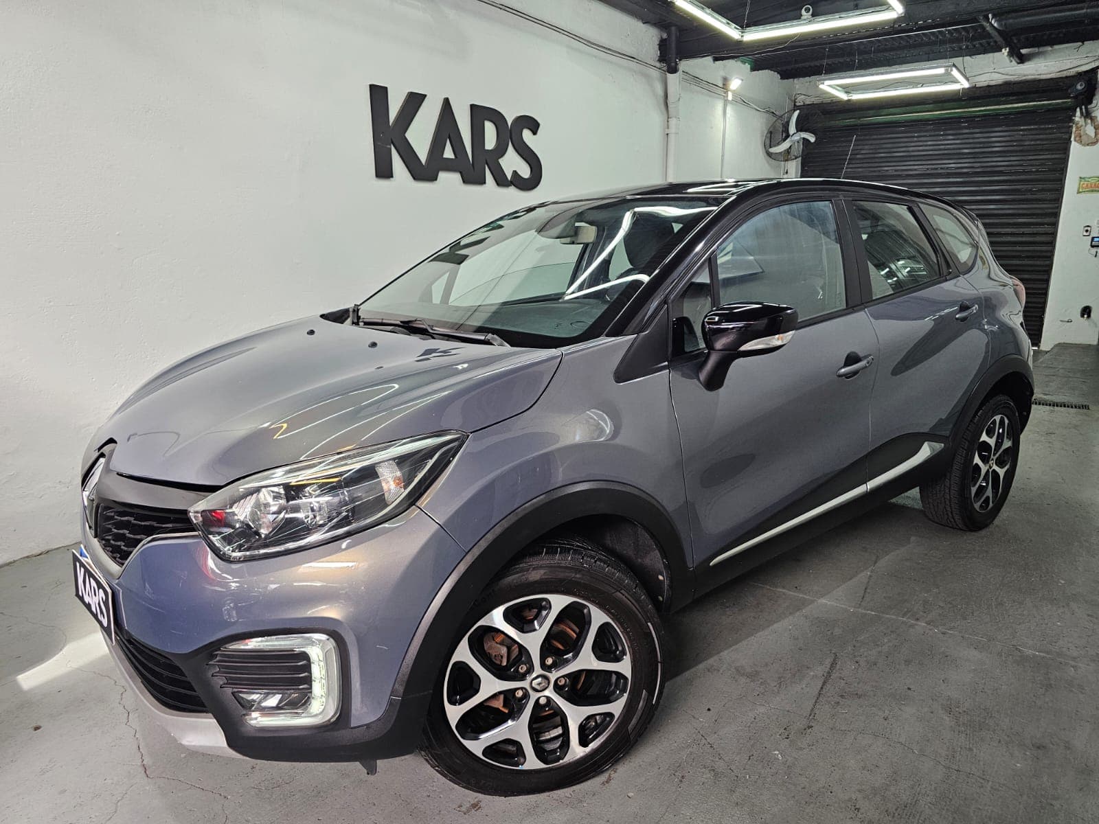 RENAULT Captur 1.6 Intens CVT 2019