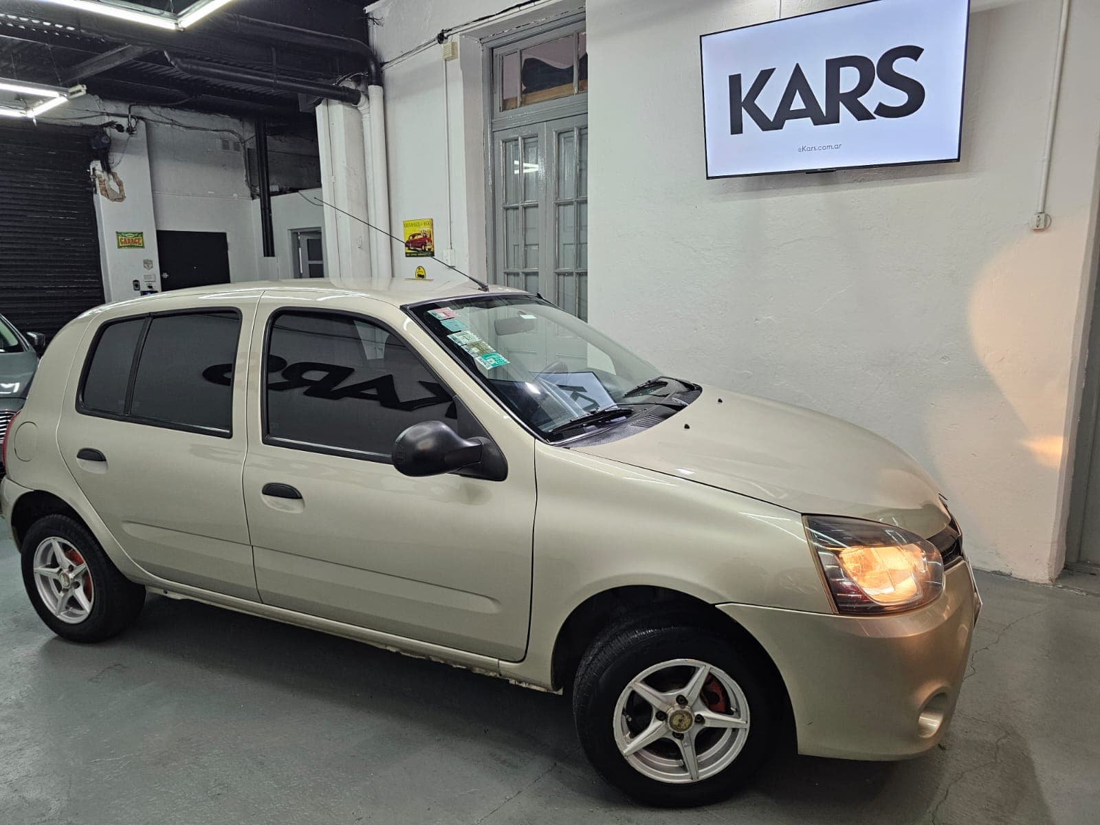 RENAULT CLIO 1.2 MIO CONFORT PLUS ABC 2015