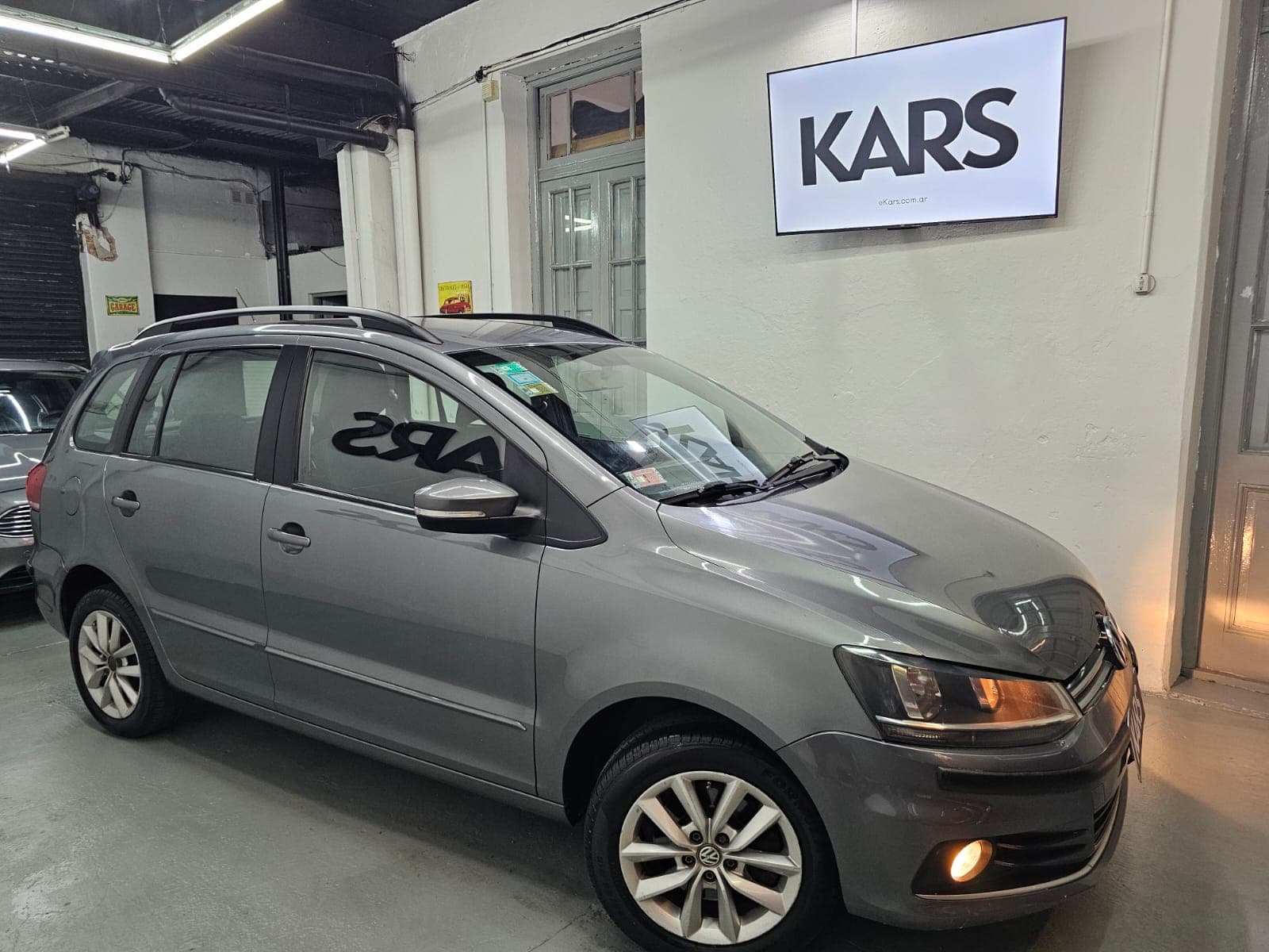 VOLKSWAGEN SURAN 1.6 HIGHLINE 2015